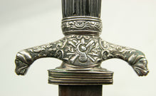 AMERICAN REVOLUTIONARY WAR PERIOD ENGLISH SILVER-HILTED OFFICER'S CUTTOE