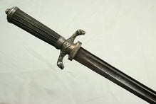 AMERICAN REVOLUTIONARY WAR PERIOD ENGLISH SILVER-HILTED OFFICER'S CUTTOE