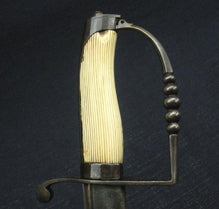 BRITISH CA.1790 LIGHT COMPANY OFFICER'S FIGHTING SWORD