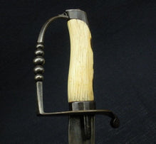 BRITISH CA.1790 LIGHT COMPANY OFFICER'S FIGHTING SWORD