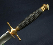 BRITISH OR AMERICAN NAVAL OFFICER'S FIGHTING DIRK CA.1795-1805